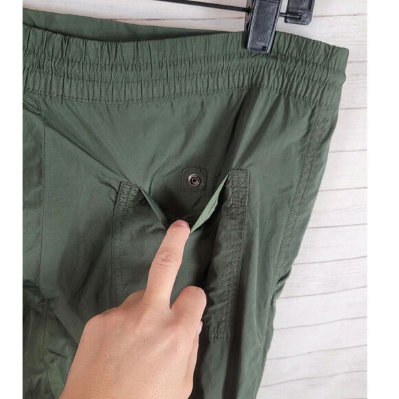 ATHLETA EXPEDITION JOGGER in HUNTER GREEN, SZ 4 TALL - Picture 8 of 12